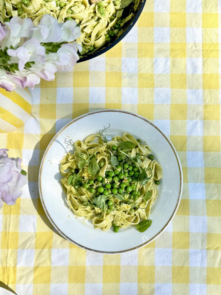 Hernepasta yrttiranskankermalla