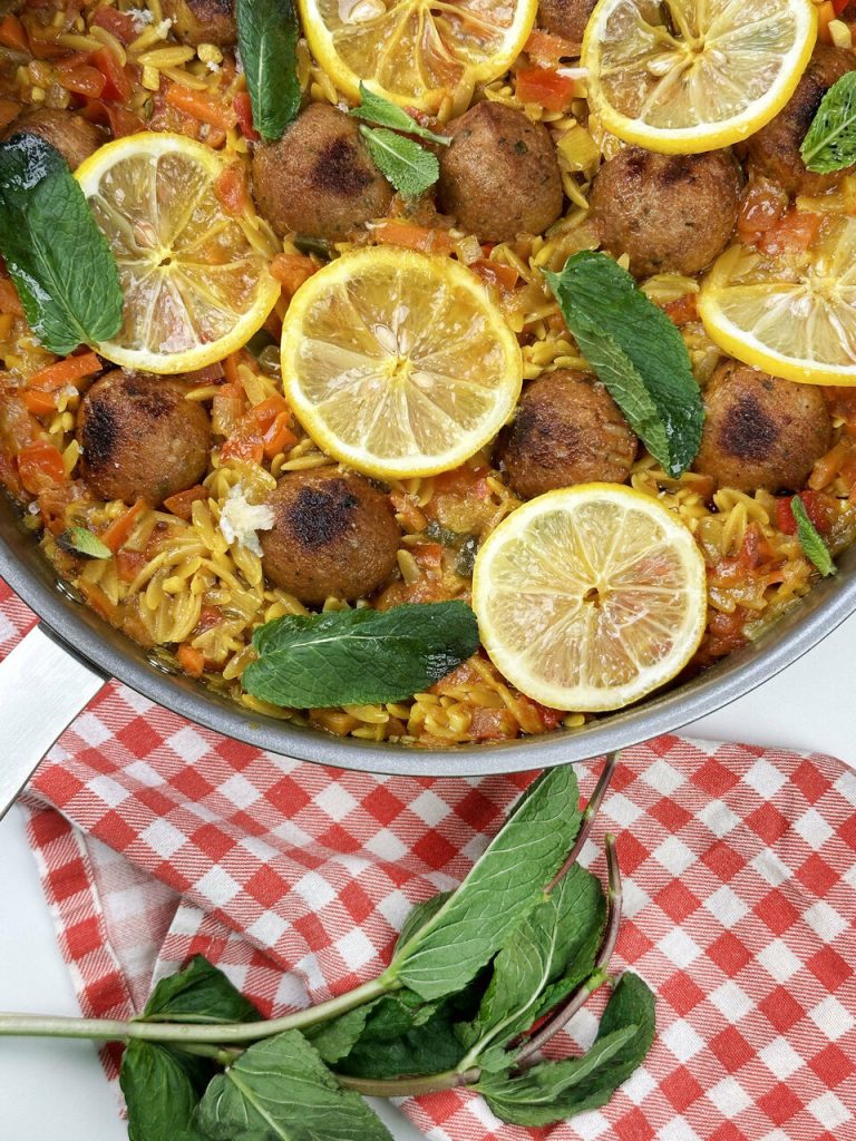 Sitruunainen orzo-kalapannu