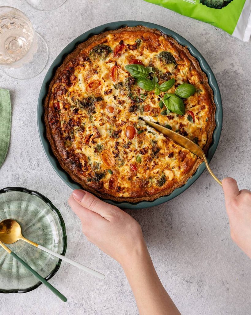 Feta-parsakaalipiirakka