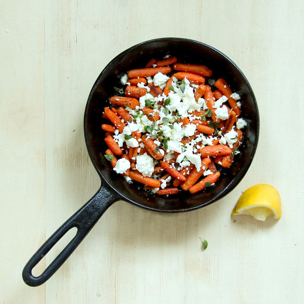 Paahdetut feta-porkkanat